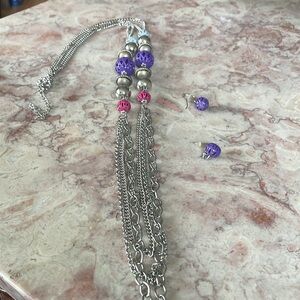 EUC Woman’s Silver Plated Multi Colored Beaded Necklace With Matching Earrings